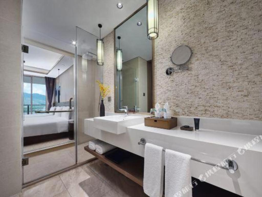 Narada Resort Hotel Sanya Pleasant Bay Экстерьер фото