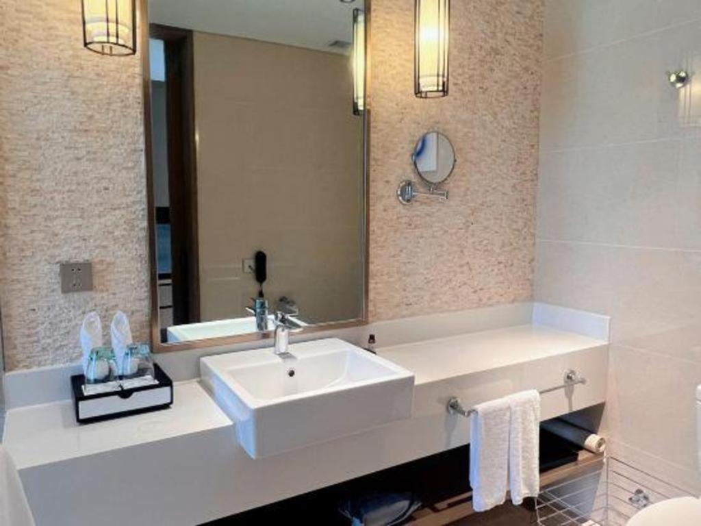 Narada Resort Hotel Sanya Pleasant Bay Экстерьер фото